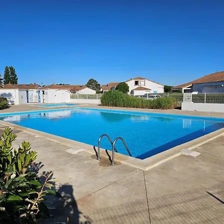 Charmante Maisonnette 6 Pers Avec Piscine Privée - Fr-1-476-254 Hébergement de vacances La Faute-sur-Mer