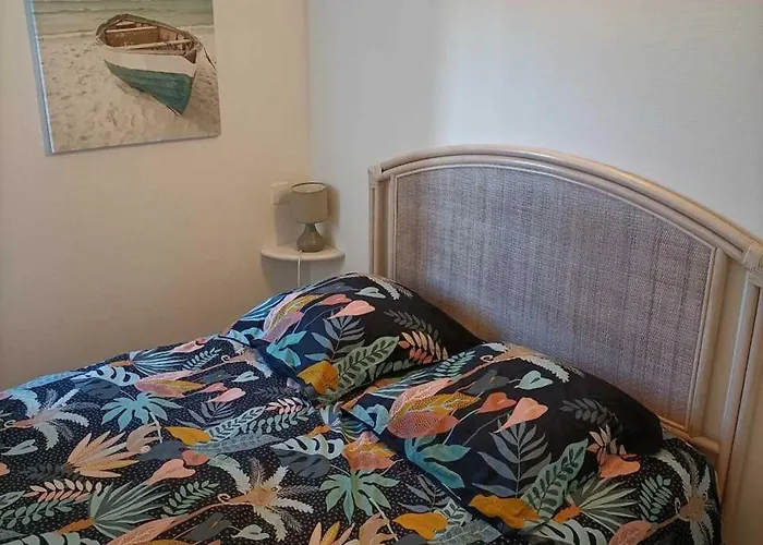 Hébergement de vacances Charmante Maisonnette 6 Pers Avec Piscine Privée - Fr-1-476-254 La Faute-sur-Mer