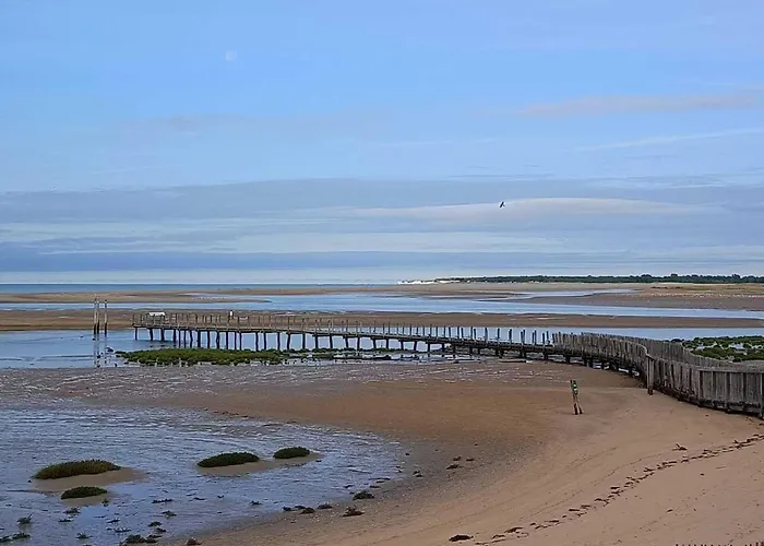 Hébergement de vacances Charmante Maisonnette 6 Pers Avec Piscine Privée - Fr-1-476-254